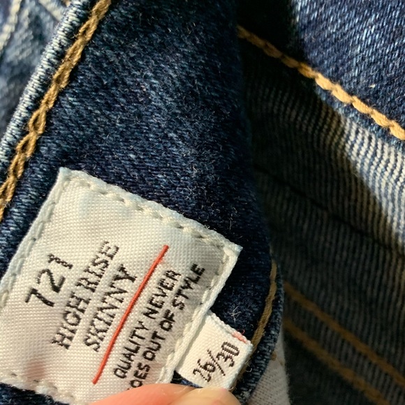 Levi’s Made and Crafted 721 High Rise Skinny Jeans - Picture 9 of 10